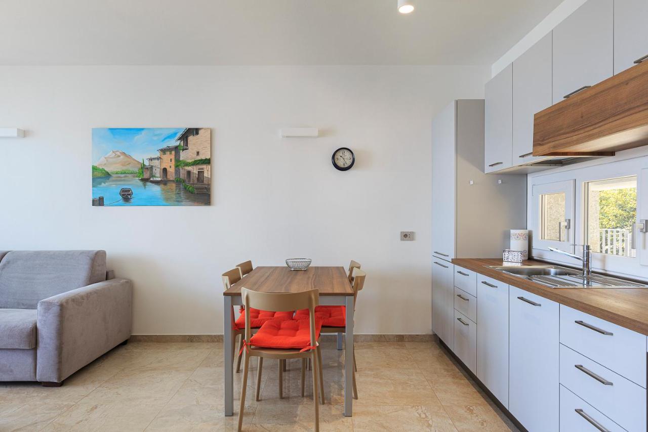 Appartamento Carolnoemi - Vista Lago - By Impero House バヴェーノ エクステリア 写真